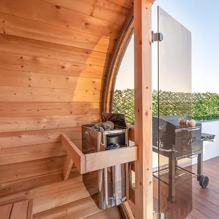 Sunny Private Rooftop Sauna & Hot Tub By Bentobox Lisbon